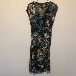 Connected apparel midi dress with size zipper